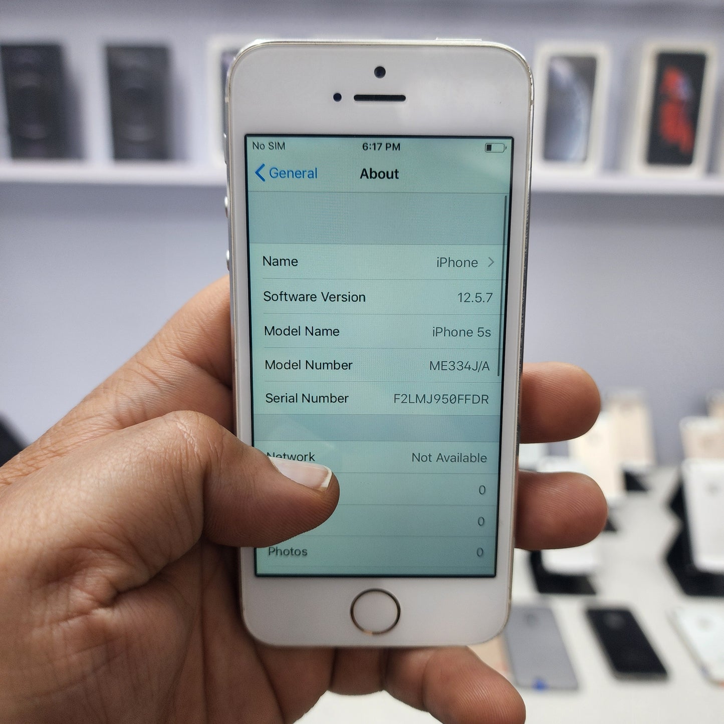 iPhone 5s 16GB Renewed (Box Packed)
