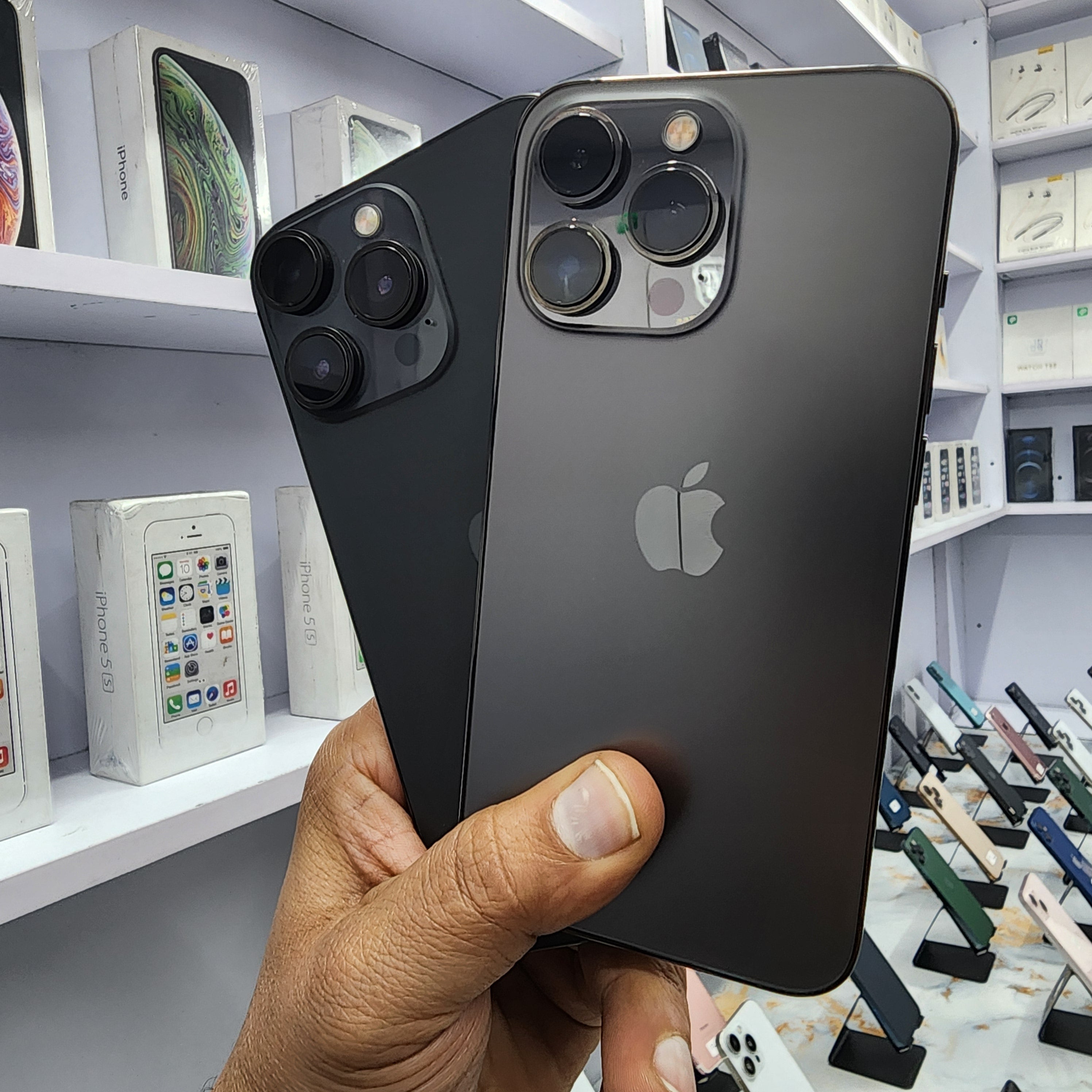 iPhone 13 Pro 256GB - (Used) Brand New Condition – Mozosale.com