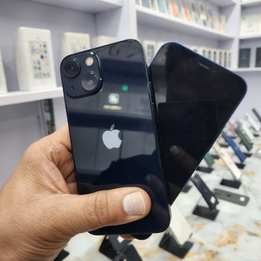 iPhone 13 128GB - (Used) Brand New Condition