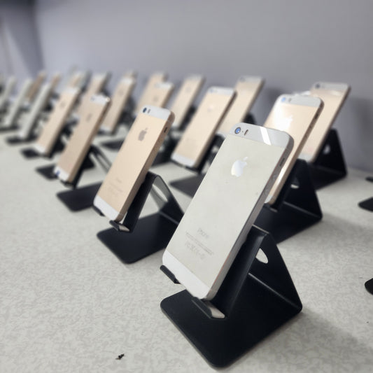 iPhone 5s 16GB Renewed (Box Packed)